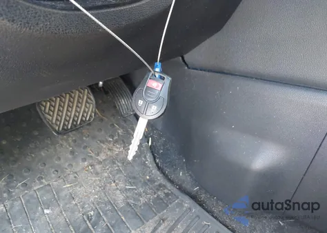 2014 Nissan Rogue Select S z USA, uszkodzony, nr VIN JN8AS5MT1EW601717